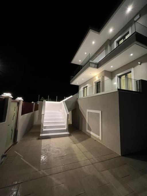 Villa Maria Eirini Lechaio Exteriör bild